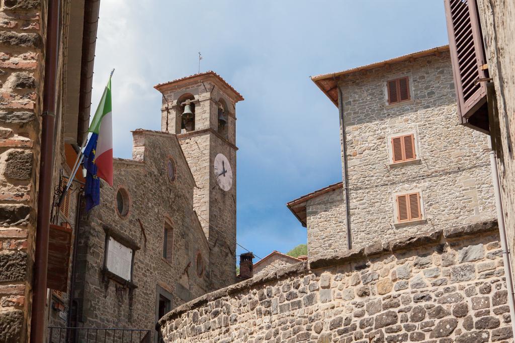 Il Borgo Dei Corsi - Charming Holiday Apartments Ortignano Raggiolo Buitenkant foto