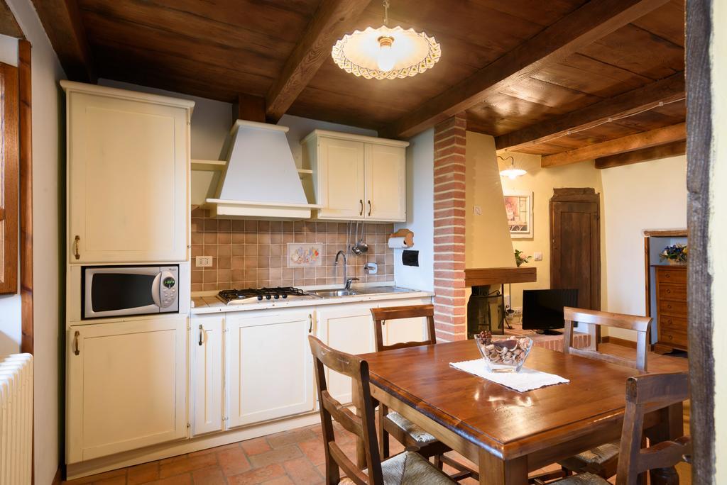 Il Borgo Dei Corsi - Charming Holiday Apartments Ortignano Raggiolo Buitenkant foto