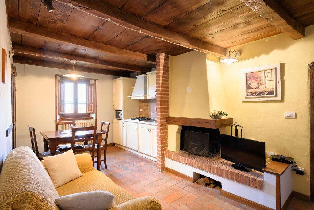 Il Borgo Dei Corsi - Charming Holiday Apartments Ortignano Raggiolo Buitenkant foto