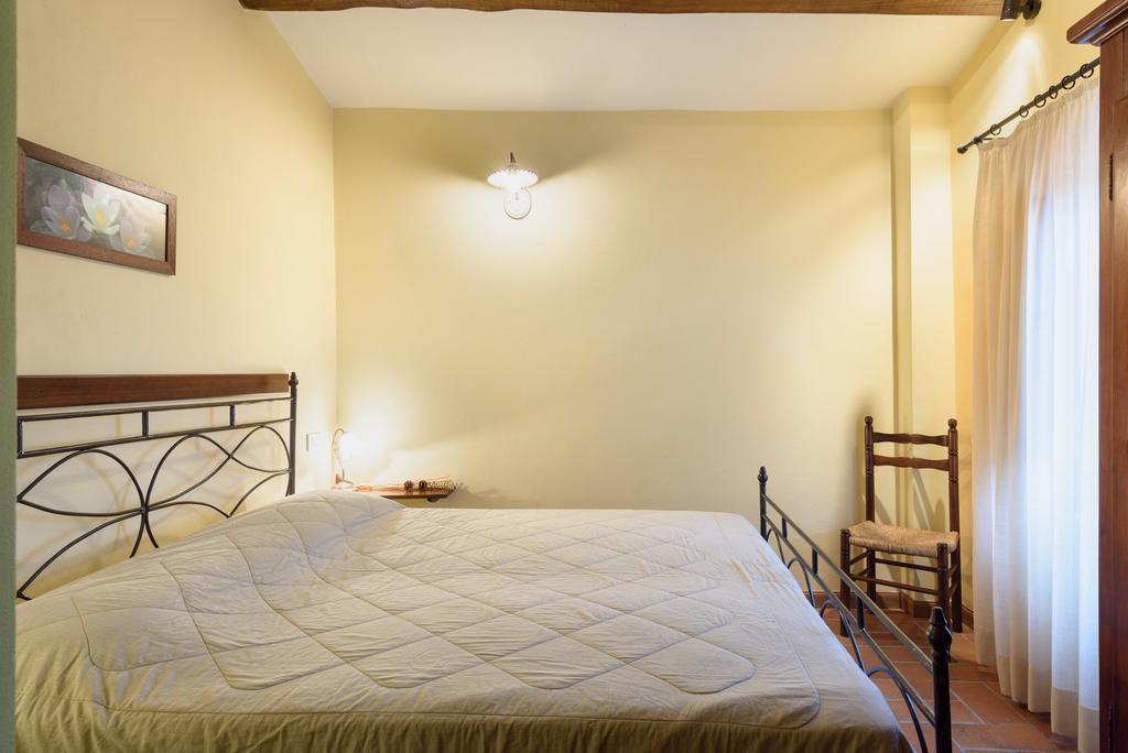 Il Borgo Dei Corsi - Charming Holiday Apartments Ortignano Raggiolo Buitenkant foto