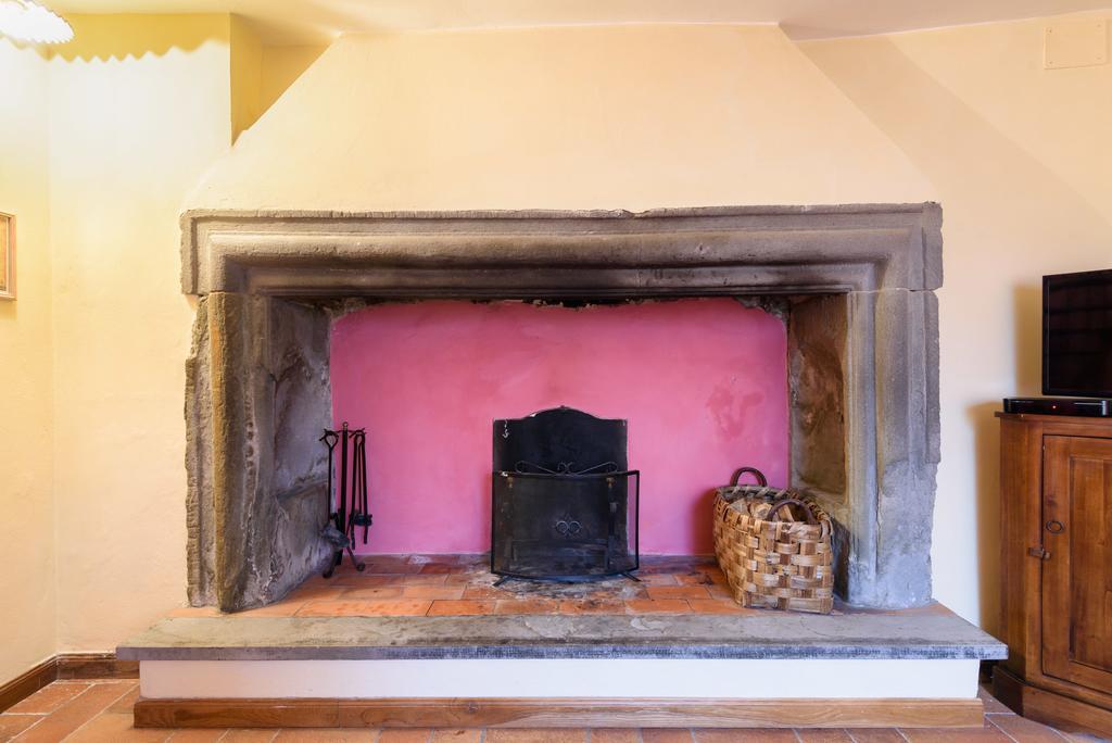 Il Borgo Dei Corsi - Charming Holiday Apartments Ortignano Raggiolo Buitenkant foto