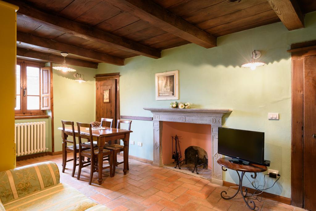 Il Borgo Dei Corsi - Charming Holiday Apartments Ortignano Raggiolo Buitenkant foto