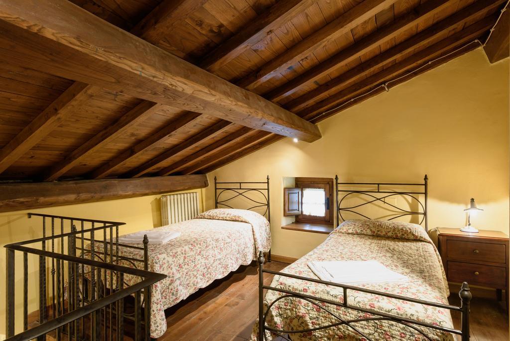 Il Borgo Dei Corsi - Charming Holiday Apartments Ortignano Raggiolo Buitenkant foto
