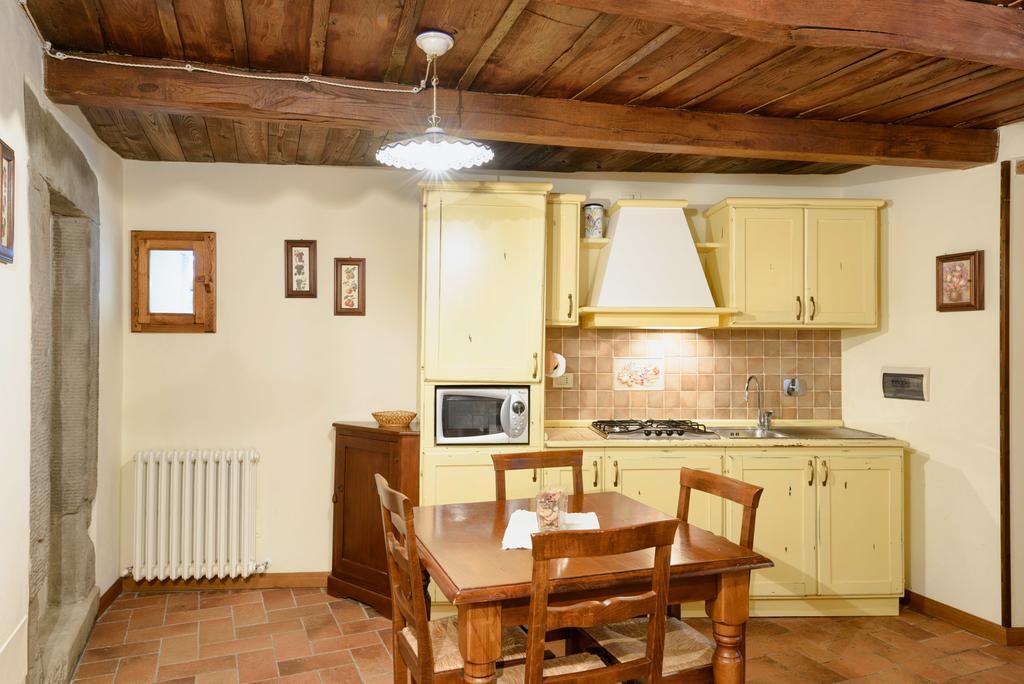 Il Borgo Dei Corsi - Charming Holiday Apartments Ortignano Raggiolo Buitenkant foto