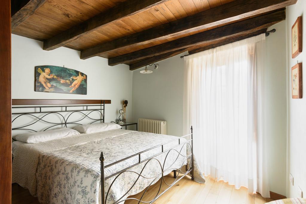 Il Borgo Dei Corsi - Charming Holiday Apartments Ortignano Raggiolo Buitenkant foto