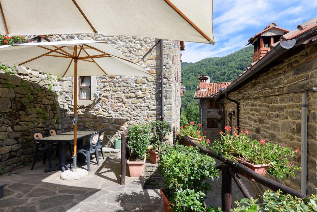 Il Borgo Dei Corsi - Charming Holiday Apartments Ortignano Raggiolo Buitenkant foto