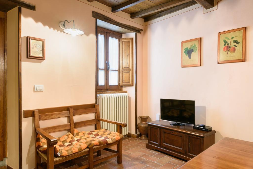 Il Borgo Dei Corsi - Charming Holiday Apartments Ortignano Raggiolo Buitenkant foto