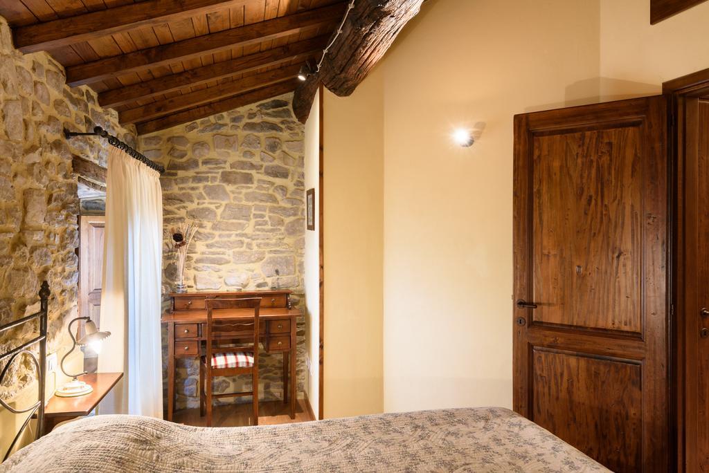Il Borgo Dei Corsi - Charming Holiday Apartments Ortignano Raggiolo Buitenkant foto