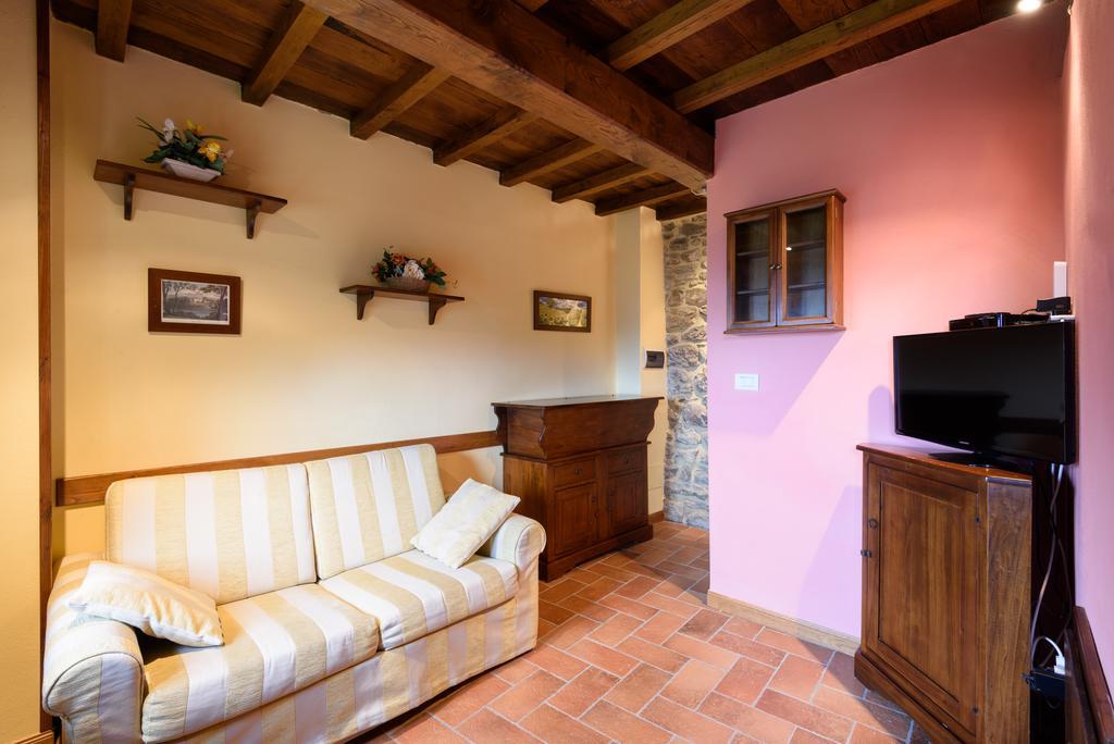 Il Borgo Dei Corsi - Charming Holiday Apartments Ortignano Raggiolo Buitenkant foto
